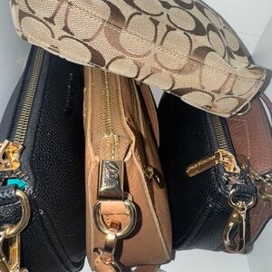 ✨ This listing is for a Random Branded  wristlets Handbags live pull ✨